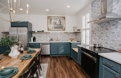 Columbus House | Downtown-Walk to everything! 5 kings, Fire pit!