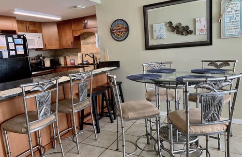 Gulf Shores Condo | Downtown, walk to the Hangout/Beachfront Condo with Pool & Amazing View