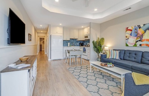 Lewes Condo | Downtown * Walk to the Beach * Free Bikes