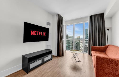 Toronto Entertainment District Apartment | Downtown west Suites