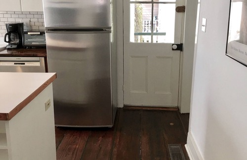 Wilmington Historic District Cottage | Downtown Wilmington Cottage in Historic District! 2 blocks antique district.WiFi