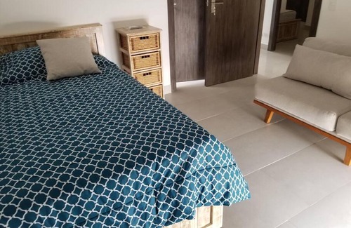 Punta Blanca Apartment | Dpto de lujo, nuevo, al pie del mar, 4 dormitorios