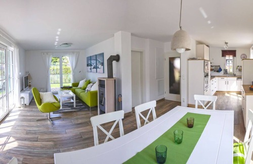 Rerik House | Drööm unter Reet 1 Comfortable holiday residence