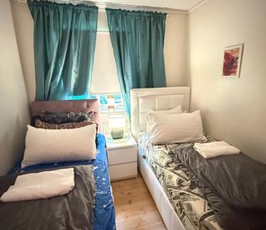 Sodertalje Municipality Bed & Breakfast | DR ÅSA Bed and Golf by the Forest, Ytterjärna Concerts & the Baltic Sea