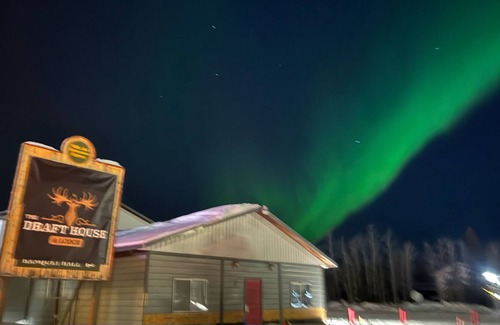 Delta Junction Hotel | Draft House and Lodging