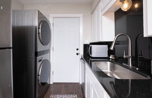 Amarillo Apartment | Dragon on Taylor