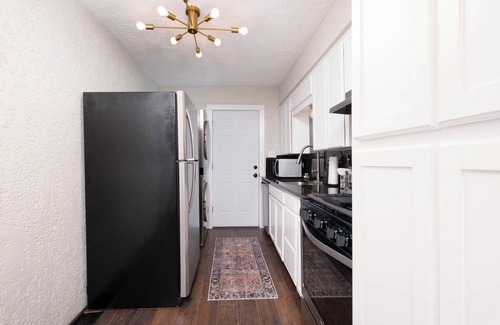 Amarillo Apartment | Dragon on Taylor