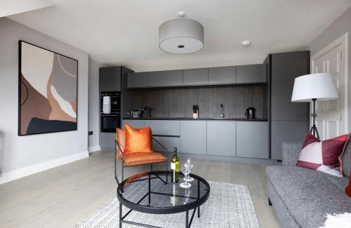 New Town Apartment | Dragon Suites - City Centre Castle View 1 Bed Apartment