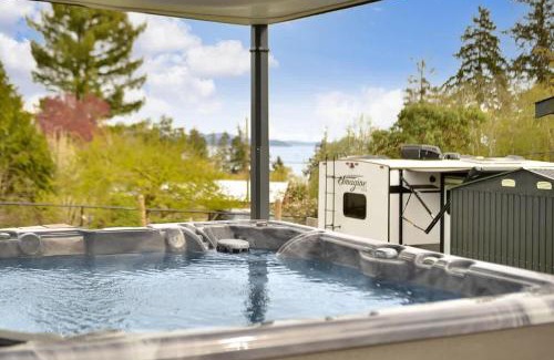 Regional District of Nanaimo House | Dragonfly Cottage