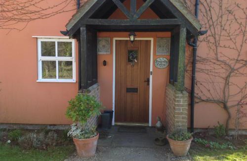 Rattlesden Bed & Breakfast | Dragonfly Cottage, Rattlesden