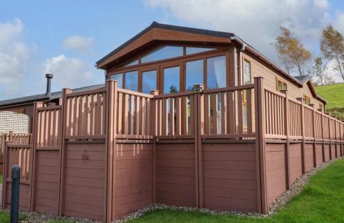 Tunstall House | Dragonfly