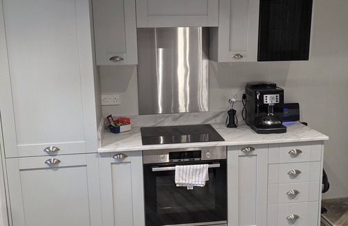 Louth Cottage | Dragonfly Lodge, Covenham Holiday Lodges