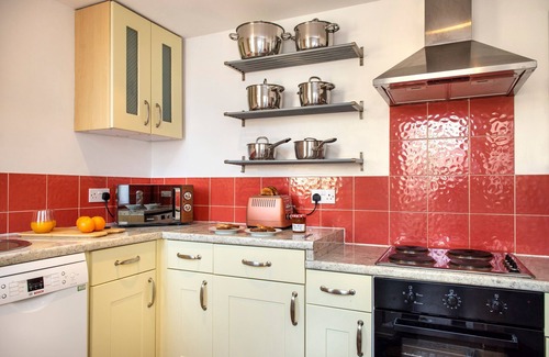 Portwrinkle Cottage | Drake- A Coastal Cottage with Hot Tub & Stunning Views