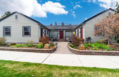 Old Bend House | Drake Cottage 311
