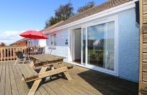 Seaview House | Drake Cottage