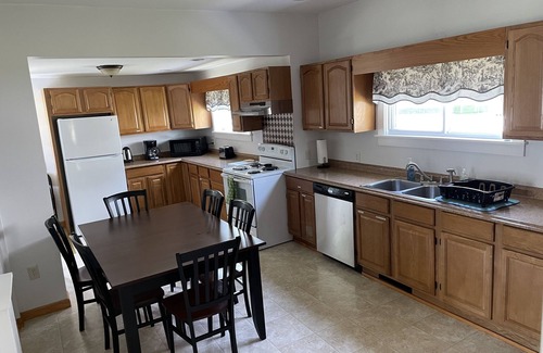 Oneonta House | Drake's Escape: Ideal location for Oneonta/Cooperstown