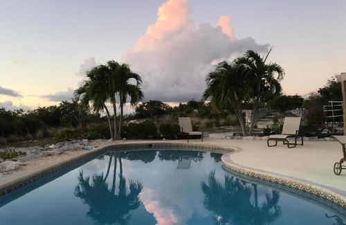 Providenciales House | Dramatic Ocean Views