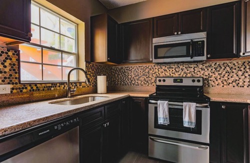 La Grande Princesse Condo | Dramatic Views From This Spacious 1bd/1bth
