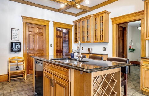Leamington Bed & Breakfast | Dream BNB Estate Inn and Retreat House