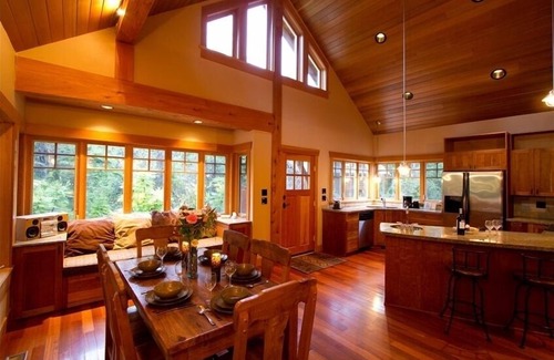 Tofino House | Dream Cottage - Luxurious, Private, Hot Tub - Chesterman Beach