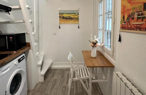 Quartier Sainte-Avoye Apartment | Dream Dwell Paris-Apart at the heart of 3e Marais District