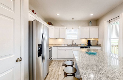Gilchrist House | Dream | Gulf Views | Furnished Deck | Sleeps 7