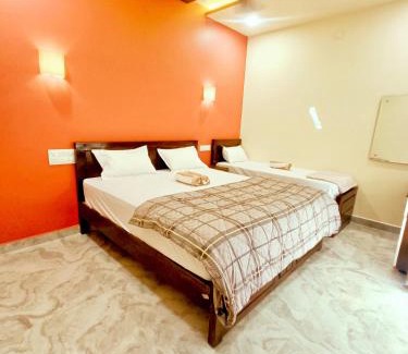Kamalapur House | Dream Hampi Villa & Home Stay