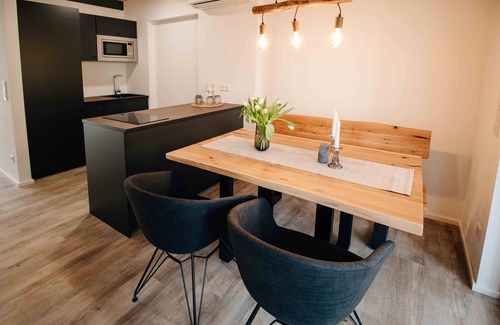 Pleinfeld Apartment | Dream home with terrace