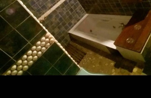 Toubab Dialao Bed & Breakfast | Dream house by the sea with overhanging jacuzzi pool