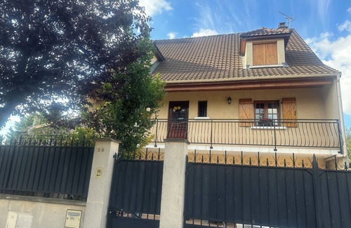 Bobigny House | Dream house near Stade de France, Olympic Games rental