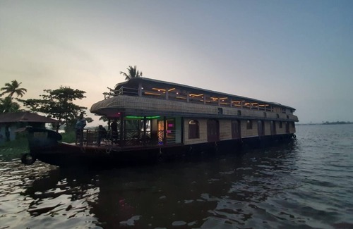 Alappuzha Boat Rental | Dream houseboat Alappuzha Kerala
