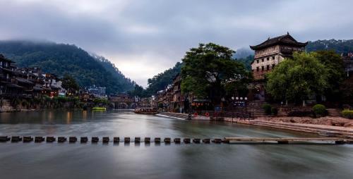 Fenghuang House | Dream in Fenghuang
