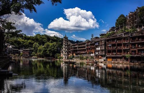 Fenghuang House | Dream in Fenghuang