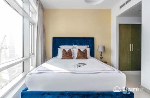 Downtown Dubai Apartment | Dream Inn - 2BR in Lofts West Towers