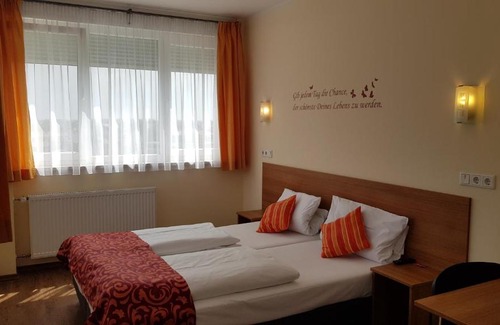 Tegernheim Hotel | Dream Inn Hotel Regensburg Ost