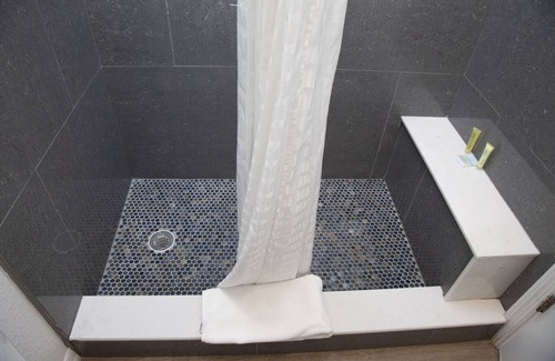 Daytona Beach Shores Hotel | Dream Inn