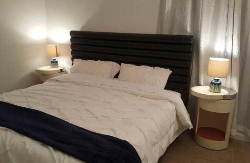 Las Vegas Apartment | Dream King Bed-2BD-12 min to Strip