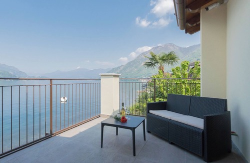 Lezzeno Apartment | Dream Lake Apartment 2