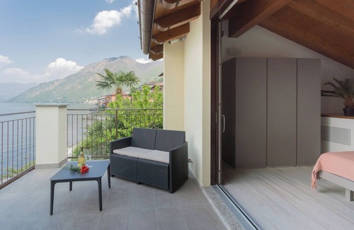 Lezzeno Apartment | Dream Lake Apartment 2