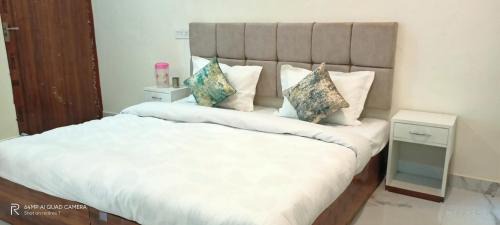 Khajuraho House | Dream palace home stay
