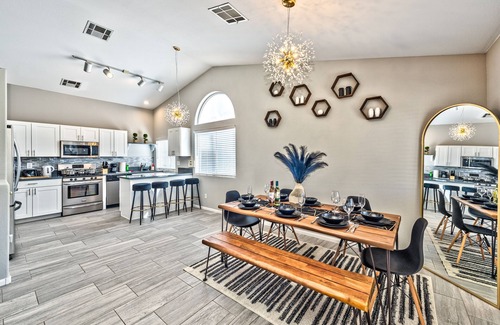 Black Mountain Villa | DREAM STYLISH HOME big backyard AMZING sunset!
