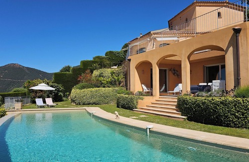 Theoule-Superieur House | Dream villa in a prime location with panoramic sea views and infinity pool