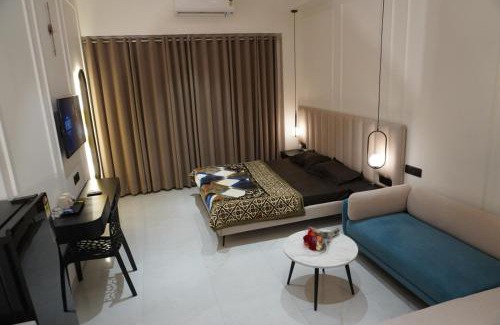 Greater Noida Apartment | Dream Weaver Stays
