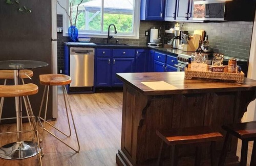 Colchester House | Dreamcatcher Coast House