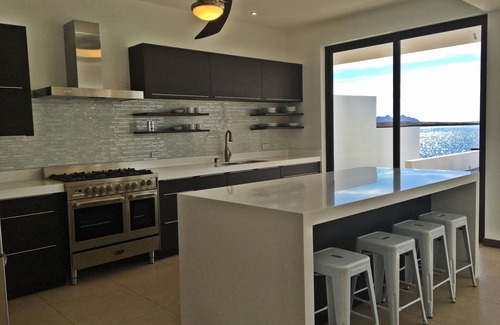 San Carlos House | Dreamhouse 5 Bedroom With Pool Located Right On The Beach