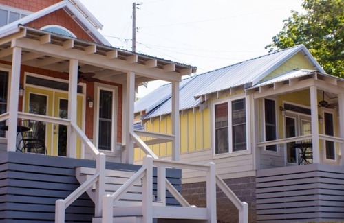 Jacksboro Cottage | Dreaming of your summer vacation?