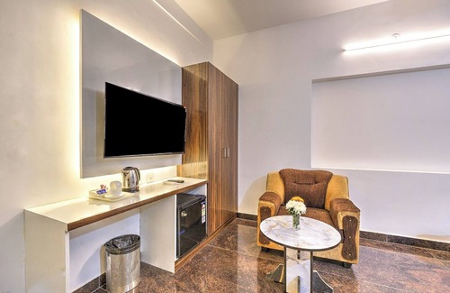 Ramapuram Hotel | Dreams Luxury Stays
