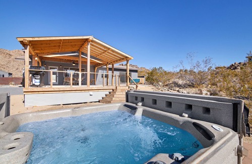 Joshua Tree House | 🌵Dreamspace - Peaceful Home w/Hot Tub, Fire Pit, Amazing Views & Close To Park Entrance🌵