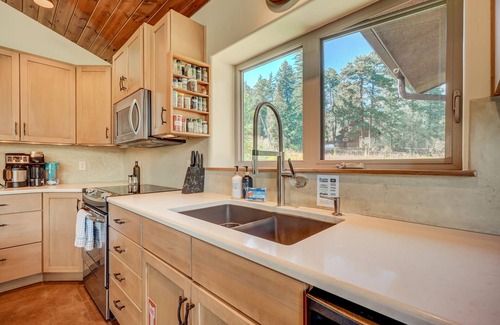 Cascade-Chipita Park House | Dreamworks