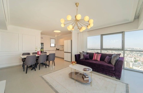 Jerusalem City Centre Condo | Dreamy 2BDR, Unparalleled Views Of The Old City